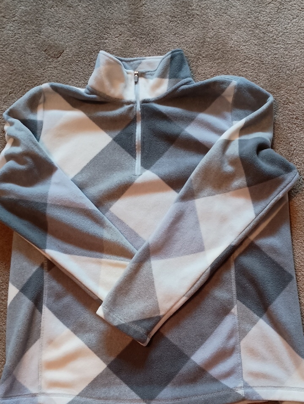 Lands' End Women's Gray and White Argyle Half-Zip Pullover (M)
